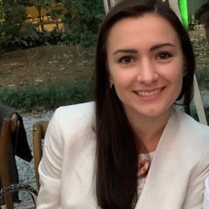 Meet your Posher, Olivia